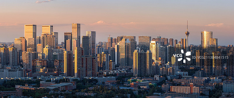 夕阳下的金色成都全景图图片素材
