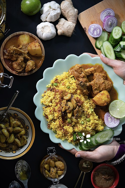 香辣黄米粥，餐桌上的美食图片素材