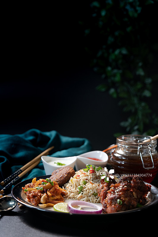 炸鸡翅炒饭，美国美食特写图片素材