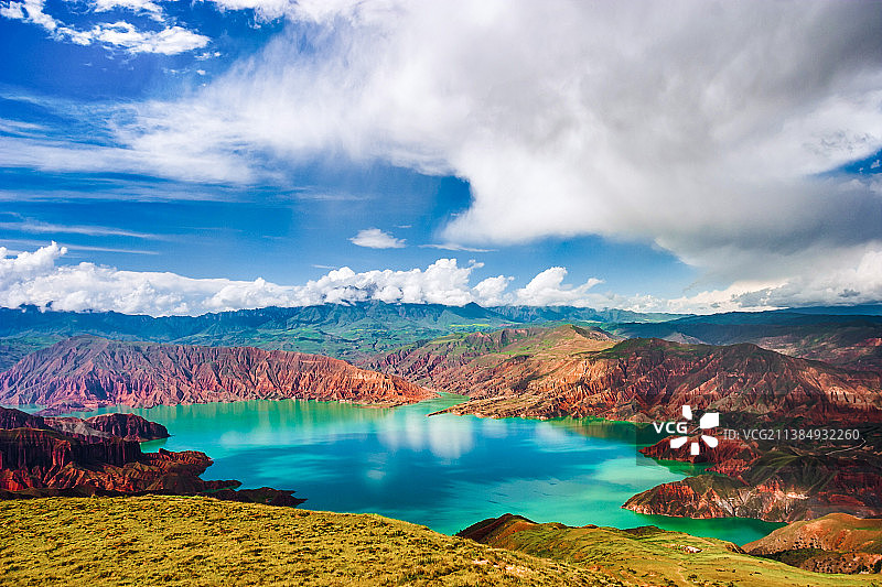 青海黄南尖扎县坎布拉国家地质公园李家峡水库图片素材