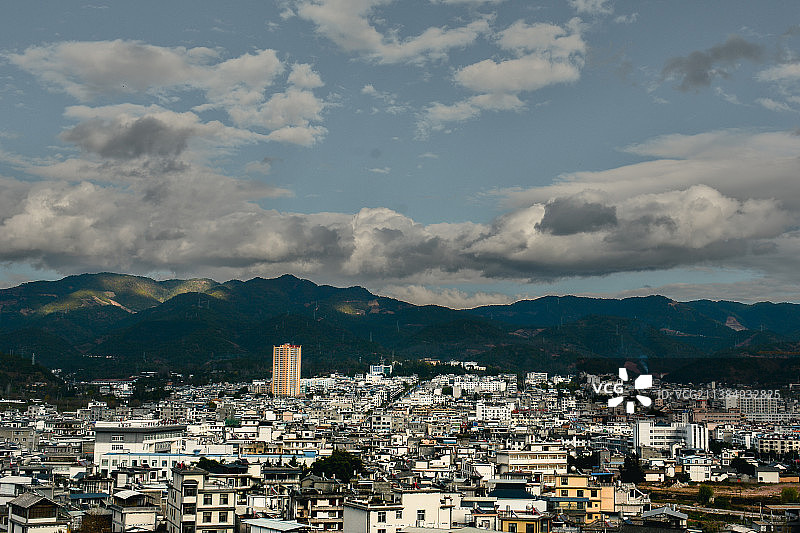 俯瞰天空的城市景观图片素材