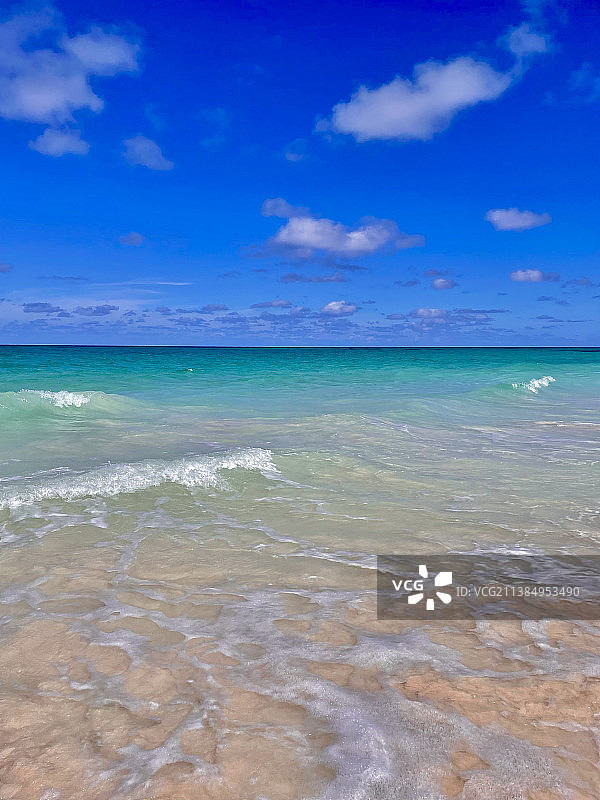 巴哈马群岛的蓝天碧海风光图片素材