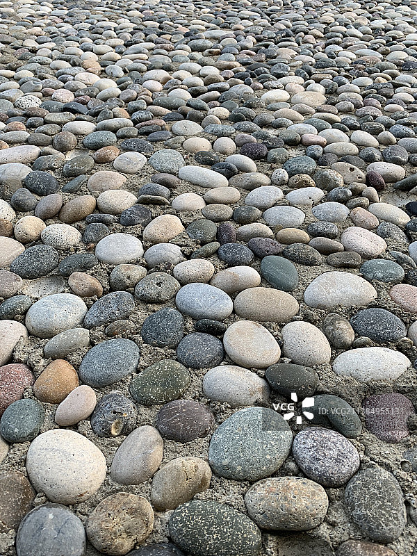 岩石墙壁：海滩鹅卵石高角度视图图片素材