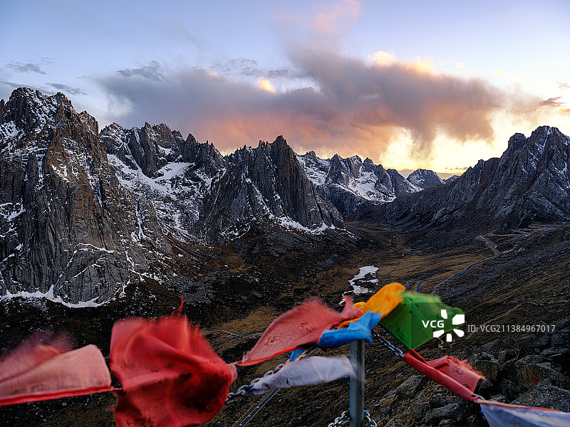 四川阿坝莲宝叶则图片素材