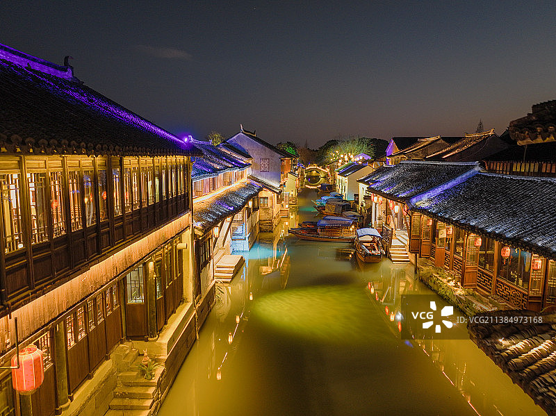 苏州周庄水乡古镇黄昏风景图片素材