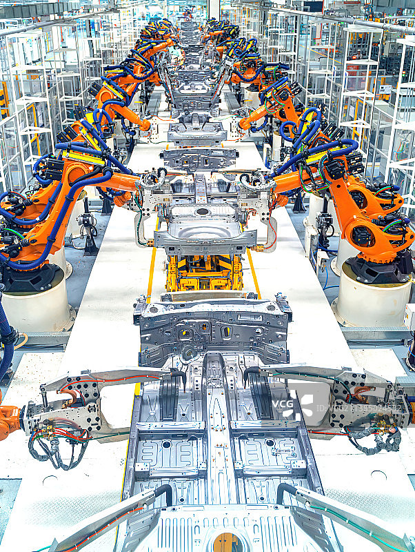 汽车制造厂焊接装配线图片素材