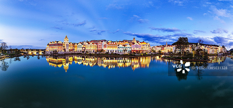 贵州贵安新区七星湖畔华为云数据中心，300亿3年建成投入使用图片素材