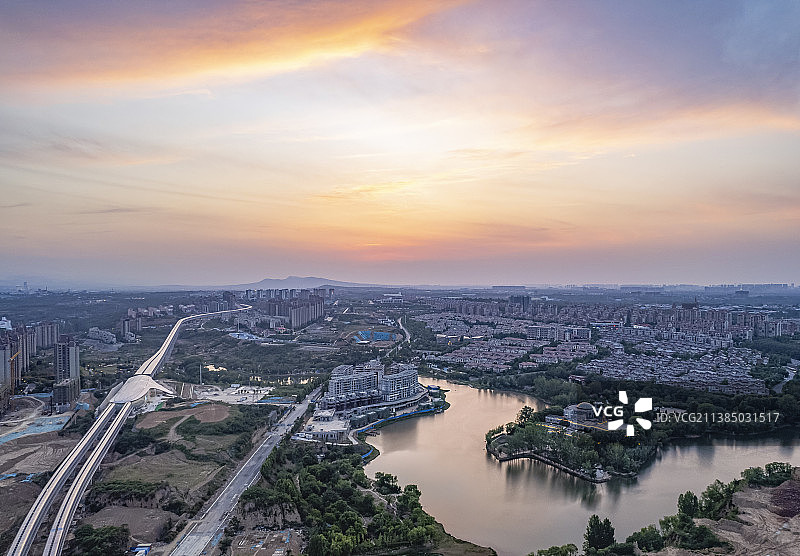 河南郑州市贾峪镇-新田城洞林湖夏季航拍风光图片素材
