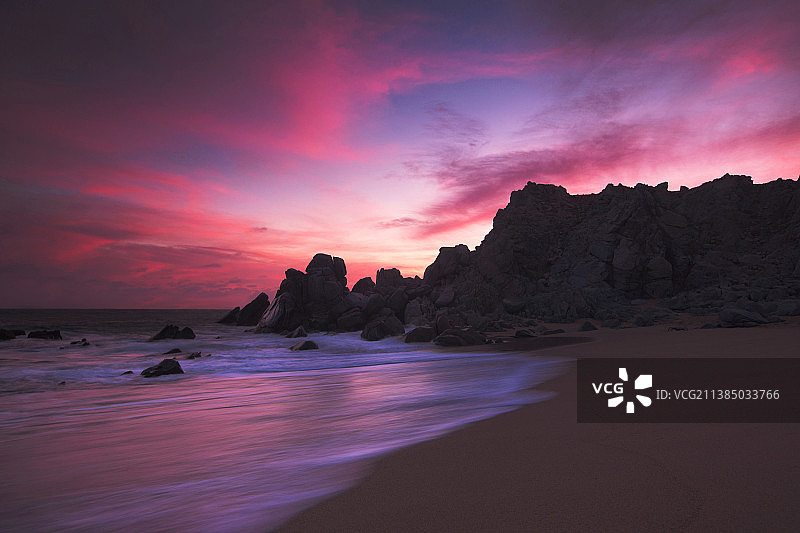 棉花糖，日落时天空背景下的海景，卡波圣卢卡斯，墨西哥南下加利福尼亚州图片素材