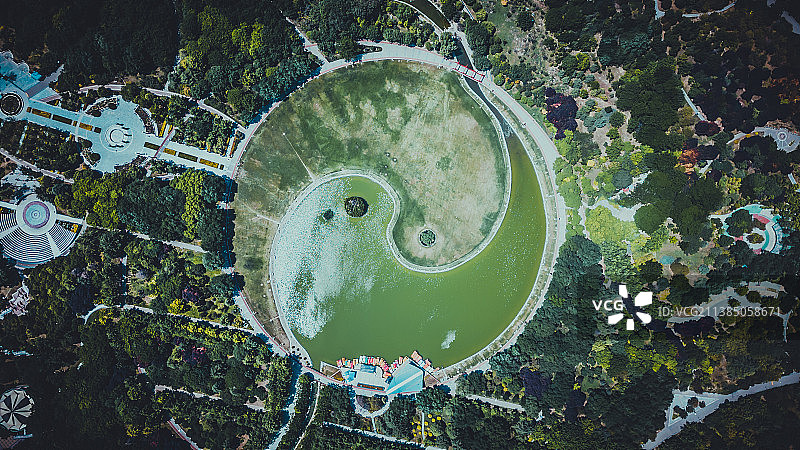 太极图案公园航拍--安阳易园图片素材