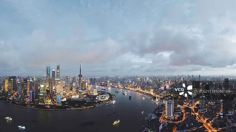 上海虹口区北外滩浦西之巅最高建筑白玉兰广场视角外滩浦东陆家嘴黄浦江东方明珠金茂环球金融中心上海中心图片素材