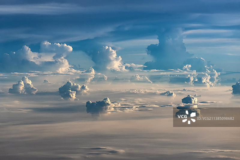 油画般的浓积云 Painting like Cumulus Cloud图片素材