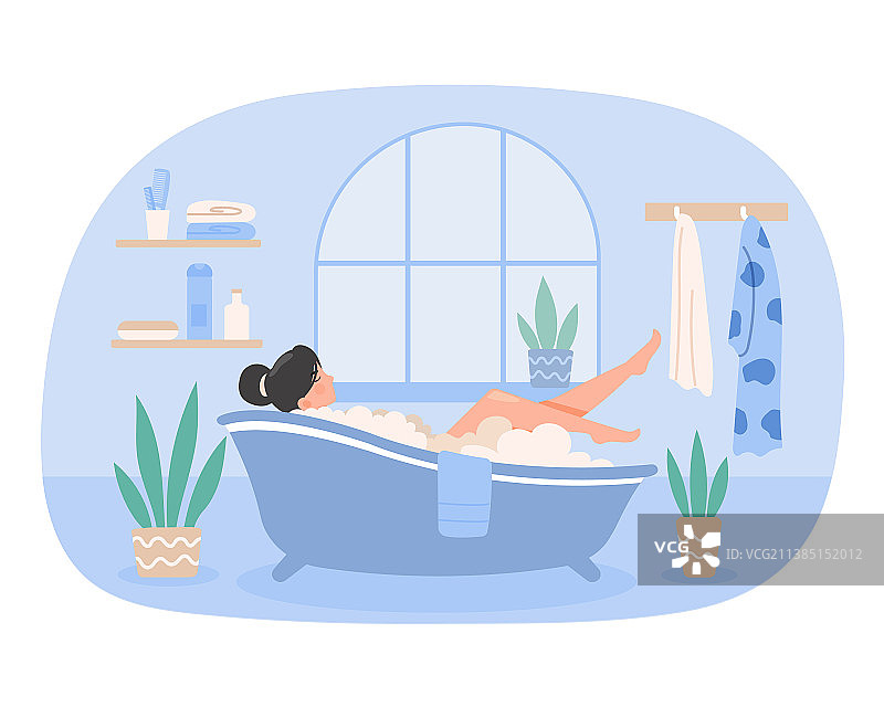 女人在浴缸里泡澡图片素材