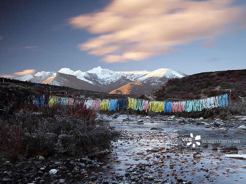 巴塘.夏塞峰图片素材