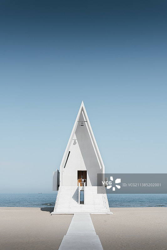 晴朗天气下 阿那亚社区海边空镜图片素材