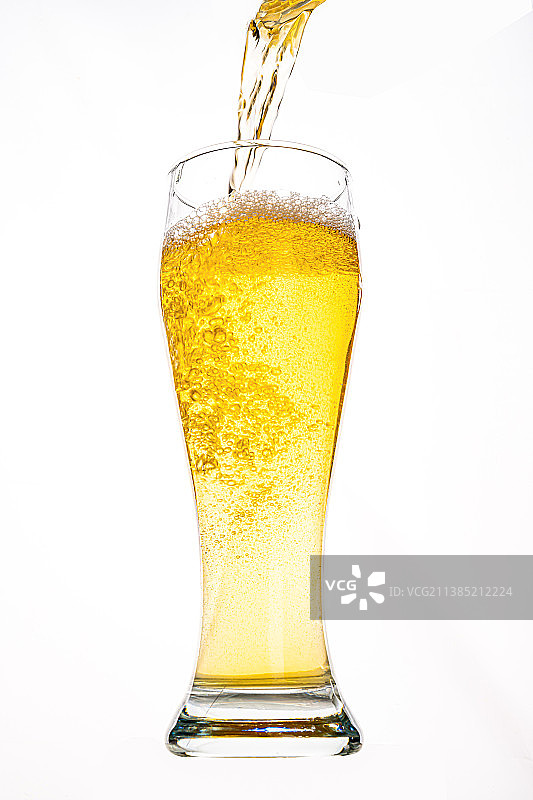 啤酒倒酒酒液特写图片素材