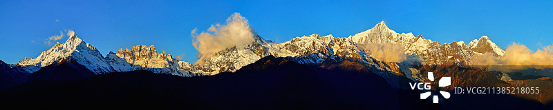 Meri Snow Mountain 太子十三峰图片素材