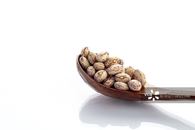 木匙里的花奶豆图片素材