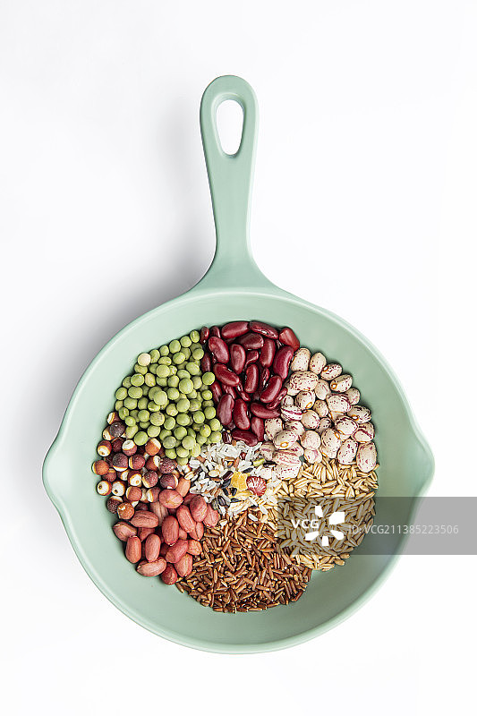 锅里的五谷杂粮图片素材