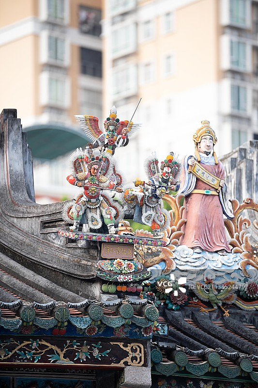 潮汕潮州嵌瓷古建筑装饰美食瓷器户外汕头老妈宫存心善堂图片素材