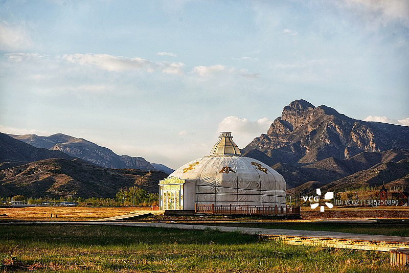 敇勒川草原公园风光图片素材