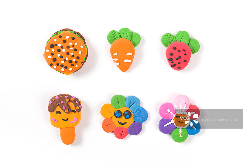 儿童DIY橡皮泥玩具，白色背景图片素材