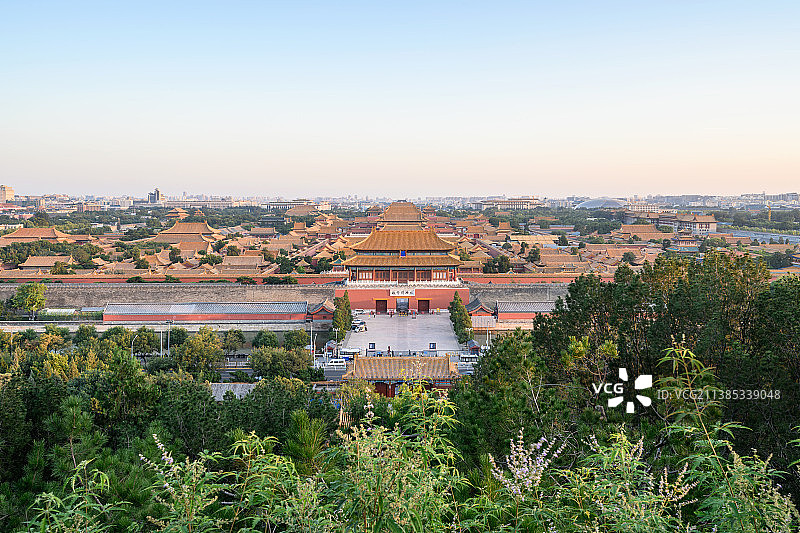 从景山上看的北京中轴线上的故宫博物院图片素材