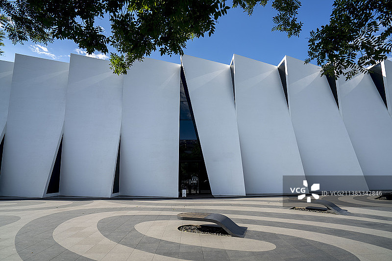 北京美克洞穴馆建筑外立面几何背景商业图片素材