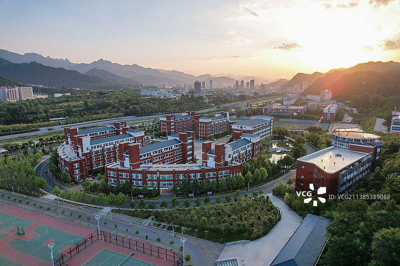 栾川县第一高级中学航拍图图片素材