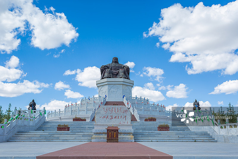 成吉思汗坐像雕塑图片素材