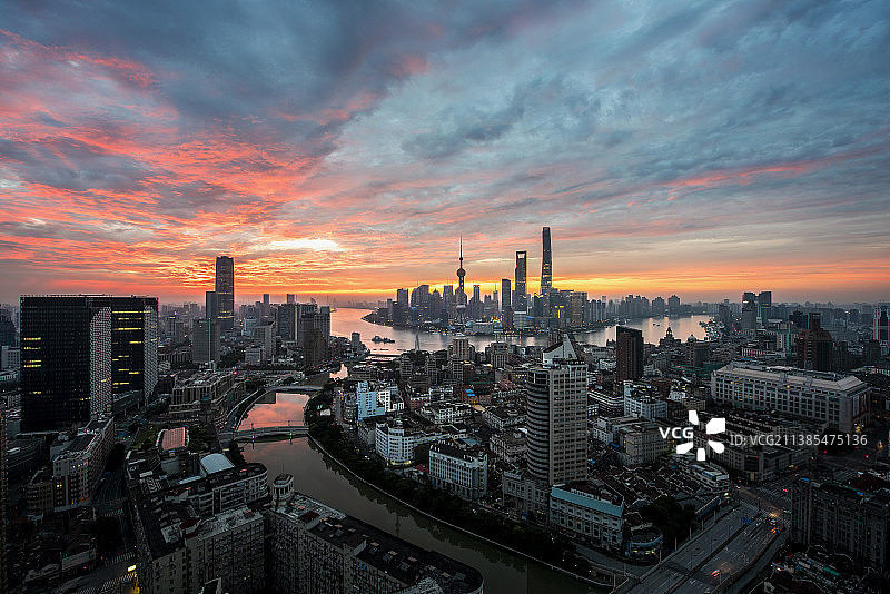 上海黄浦区市中心城市风光地标建筑群东方明珠金茂环球金融上海中心白玉兰广场大厦图片素材