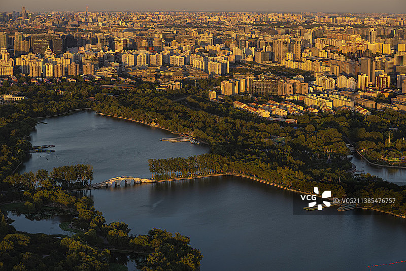 黄昏十分，俯瞰玉渊潭图片素材