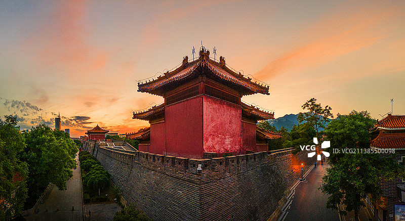 岱庙角楼图片素材