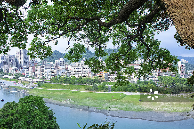 台北新店碧潭和美山休闲旅行图片素材