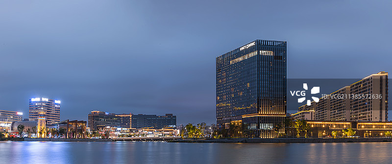 浙江宁波镇海庄市街道同心湖夜景图片素材