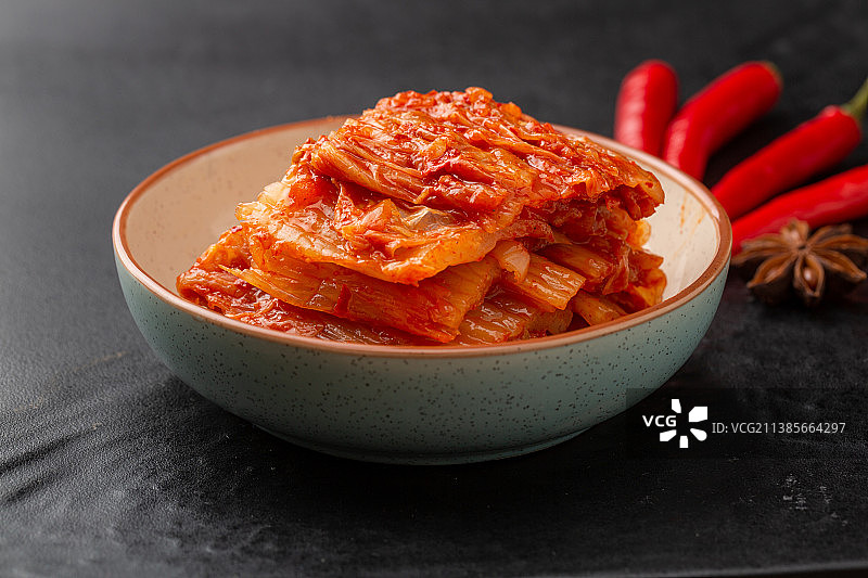 一小碟辣白菜图片素材