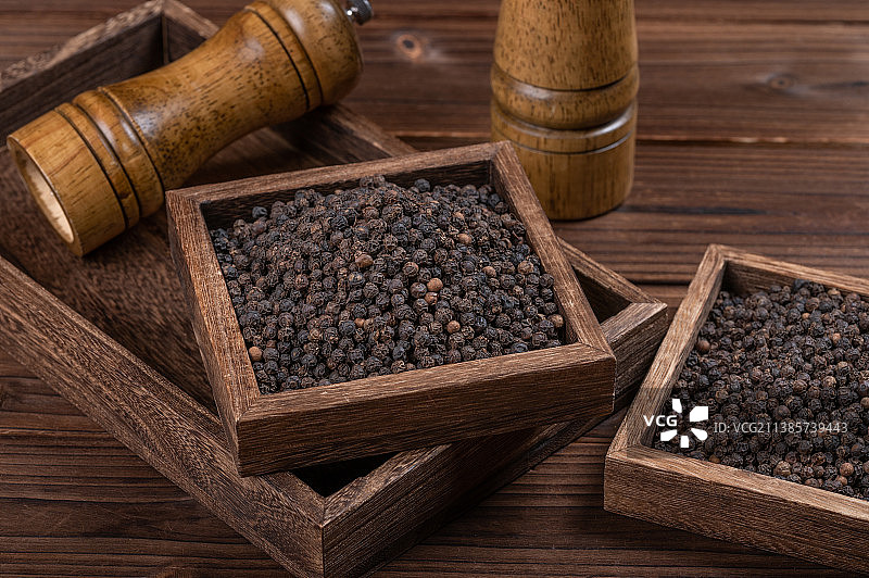香料黑胡椒粒图片素材
