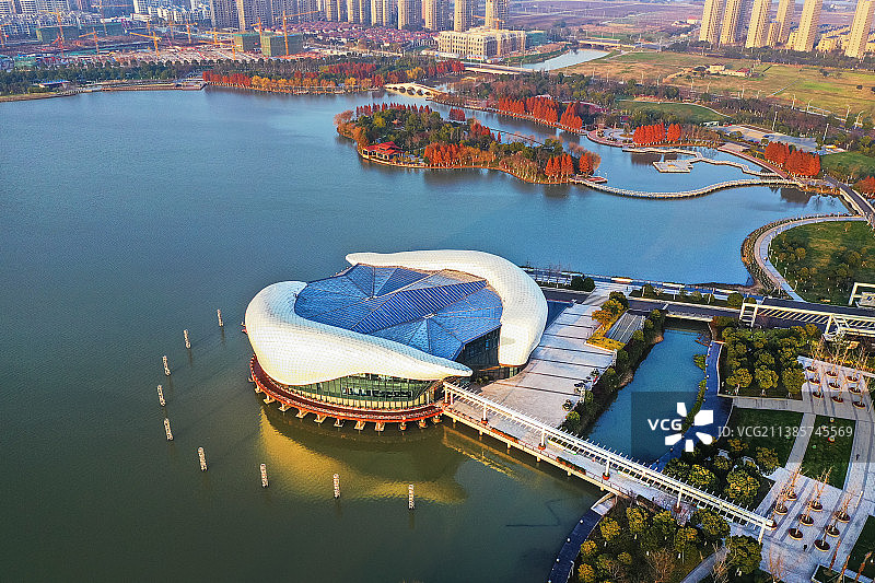 牛角尖+江苏省苏州市太仓市天镜湖公园太仓市规划展览馆图片素材