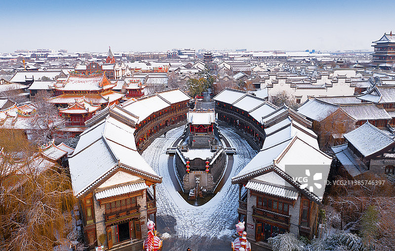 雪后台儿庄+山东省枣庄市台儿庄区台儿庄古城图片素材