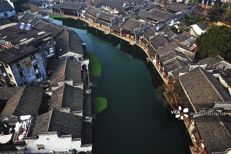 碧水绕城+浙江省湖州市南浔区南浔古镇图片素材