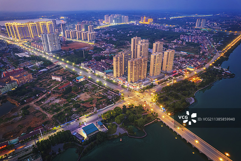 湖北荆门钟祥城市夜景航拍图片素材