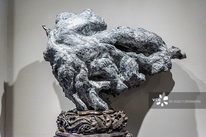 中国安徽宿州博物馆的灵璧奇石图片素材