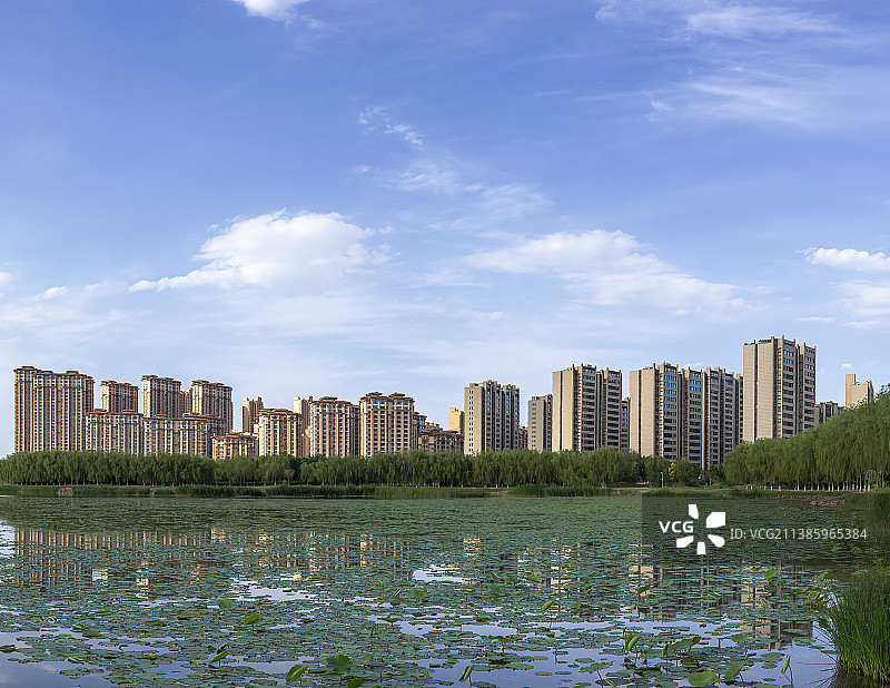 宁夏银川七十二连湖湖畔风光图片素材