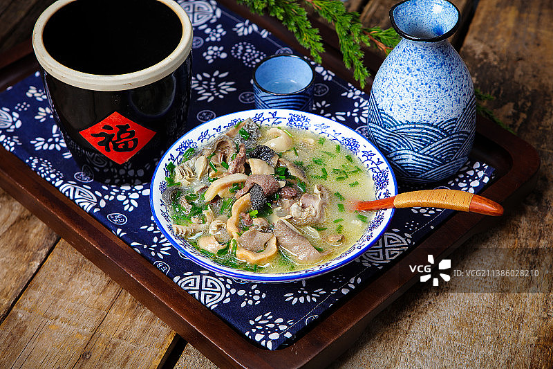 一碗羊杂汤图片素材