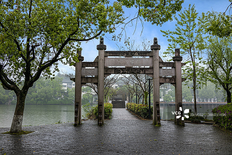 浙江宁波市江北区慈城古县城慈湖牌坊图片素材
