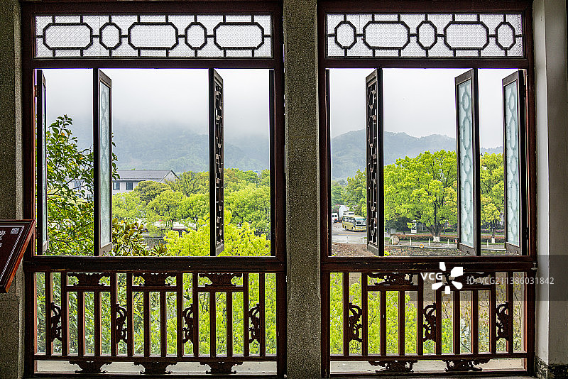浙江省宁波市奉化区溪口蒋氏故居文昌阁之窗图片素材