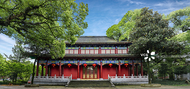 江西省鹰潭市龙虎山上清古镇嗣汉天师府道院图片素材