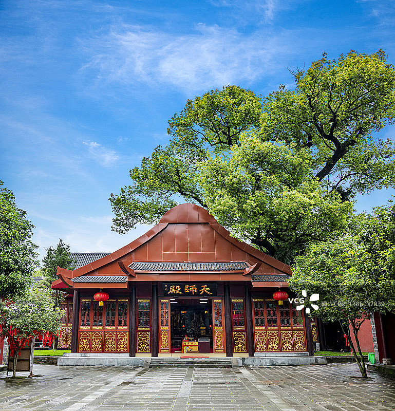 江西省鹰潭市龙虎山上清古镇嗣汉天师府道院图片素材