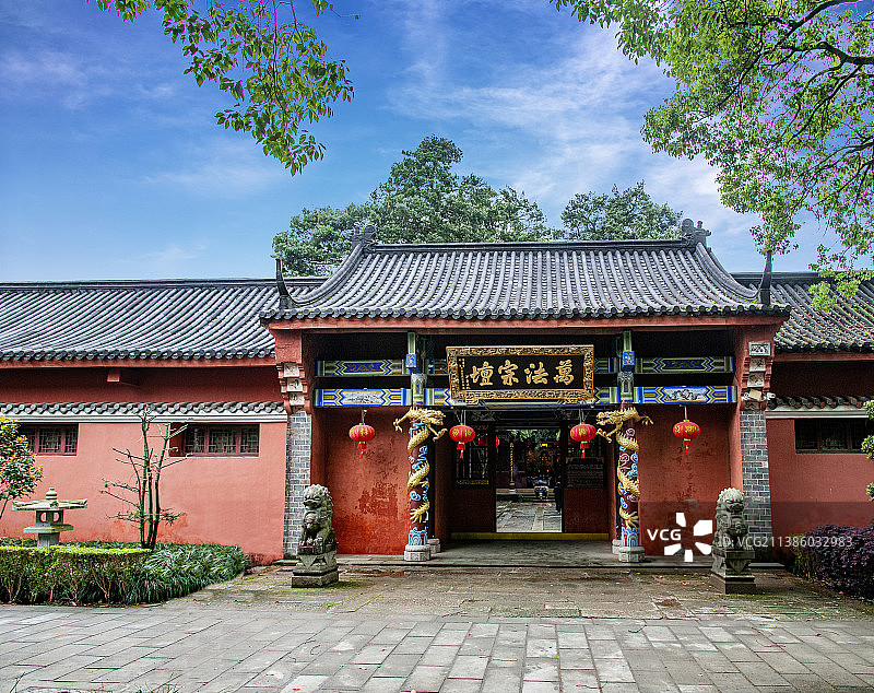 江西省鹰潭市龙虎山上清古镇嗣汉天师府道院宗教建筑图片素材