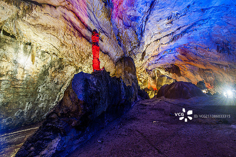 贵州毕节市织金县官寨苗族乡“织金洞世界地质公园”溶洞景观图片素材